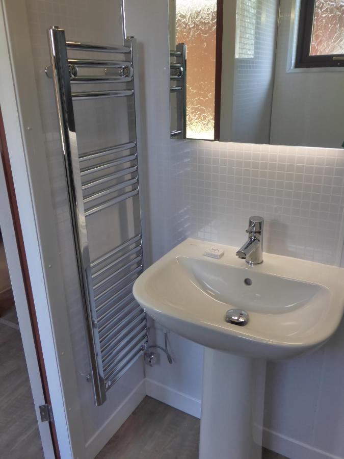 Birch Lodge 20 With Hot Tub Newton Stewart Exteriör bild